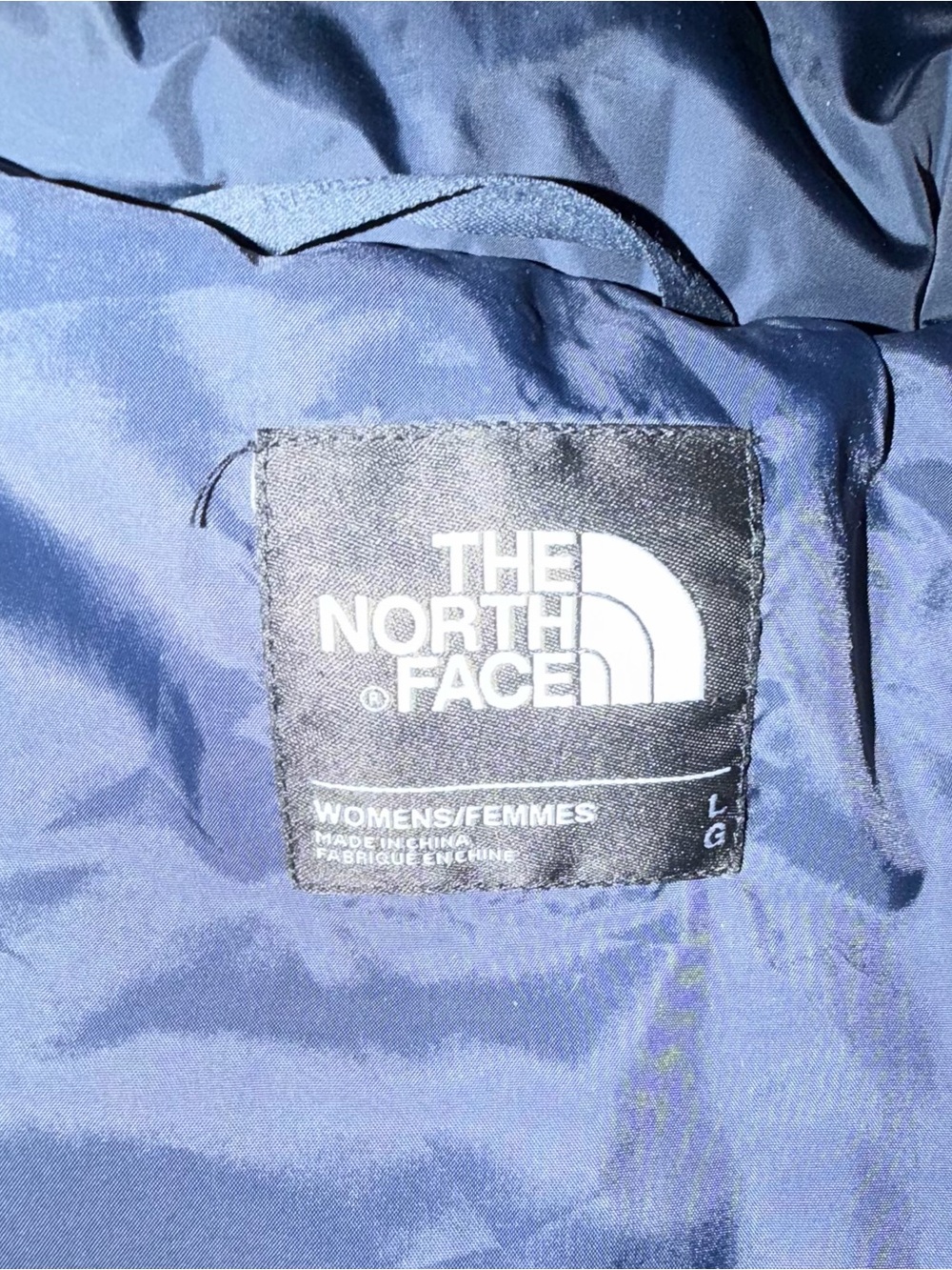 The North Face Womens L Winter jacket Navy down faux fur hood zipper pockets EUC